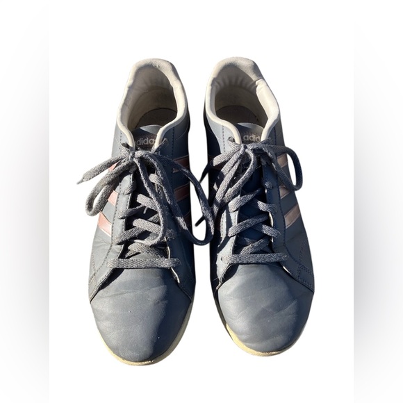 Ladies Adidas rose gold and grey stripe shoes - Picture 2 of 4